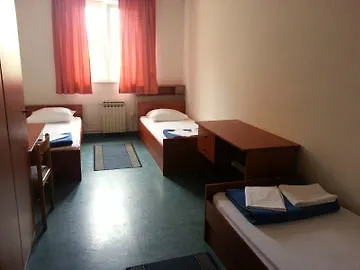 Хостел Dujam *