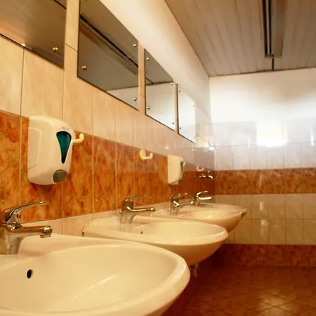 Dujam Hostel *